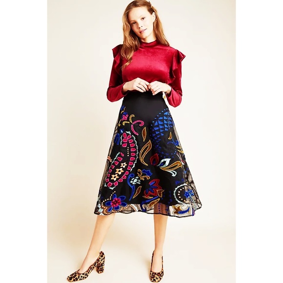 Anthropologie Dresses & Skirts - 🆕{Amber Velvet} Anthropologie Appliqué Midi Skirt
